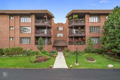 125 Boardwalk Place 101 Park Ridge IL 60068