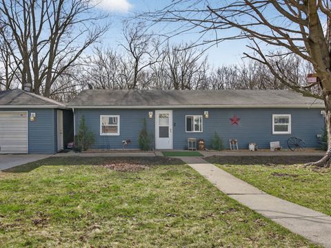 Photo of 911 E Washington Street, Morris, IL 60450 (MLS # 12595056)