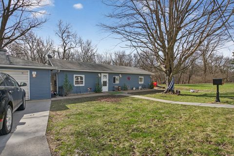 Tiny photo for 911 E Washington Street, Morris, IL 60450 (MLS # 12595056)