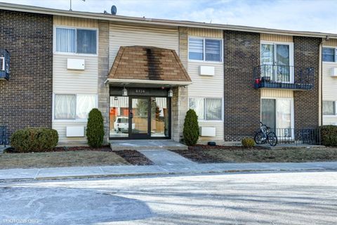 8816 N Western Avenue 2F Des Plaines IL 60016