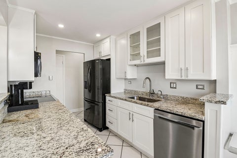 Tiny photo for 7033 N Kedzie Avenue #1704, Chicago, IL 60645 (MLS # 12796330)