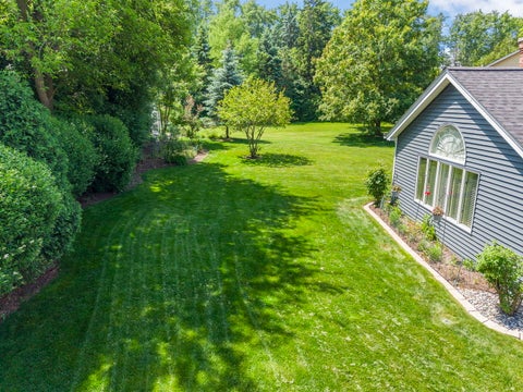 Tiny photo for 1525 Almond Court, Downers Grove, IL 60515 (MLS # 12646231)