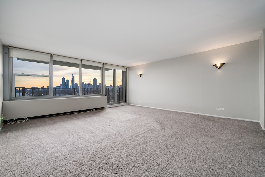 400 E Randolph Street 905