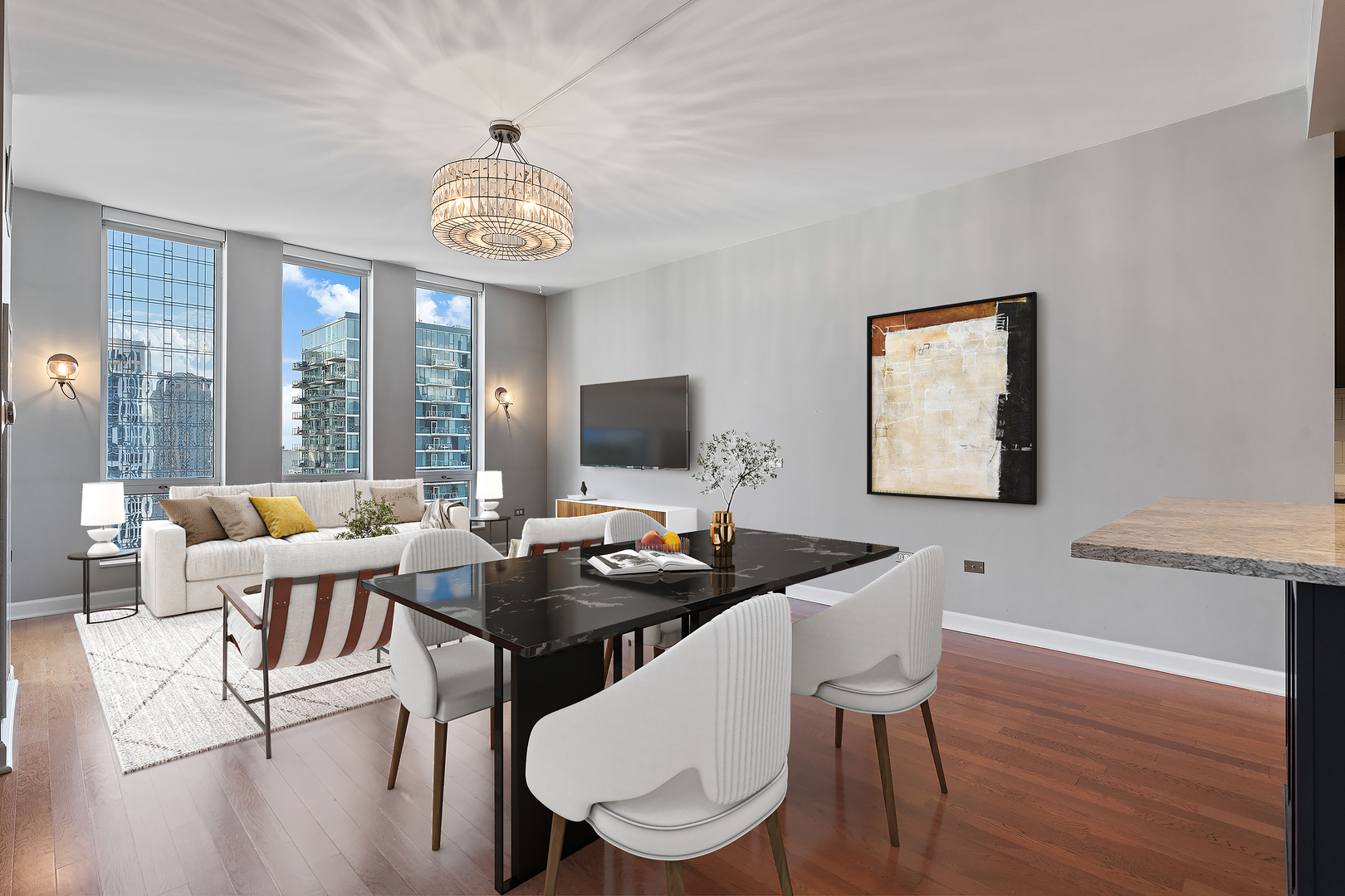 1250 S MICHIGAN Avenue 2204