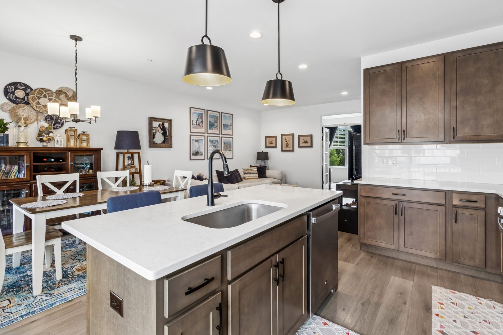 208 Timberleaf Circle