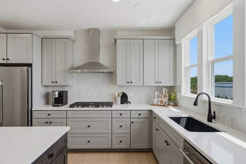 Tiny photo for 1730 Borough Lane #20118, Hoffman Estates, IL 60192 (MLS # 12727647)