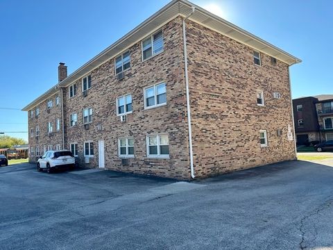 Tiny photo for 7008 Oconnell Drive #201, Chicago Ridge, IL 60415 (MLS # 12636950)