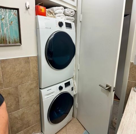 Tiny photo for 7008 Oconnell Drive #201, Chicago Ridge, IL 60415 (MLS # 12636950)