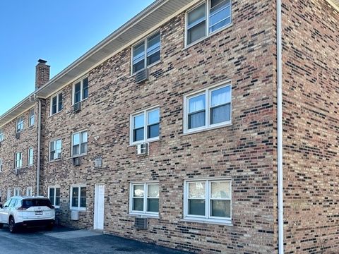 Tiny photo for 7008 Oconnell Drive #201, Chicago Ridge, IL 60415 (MLS # 12636950)