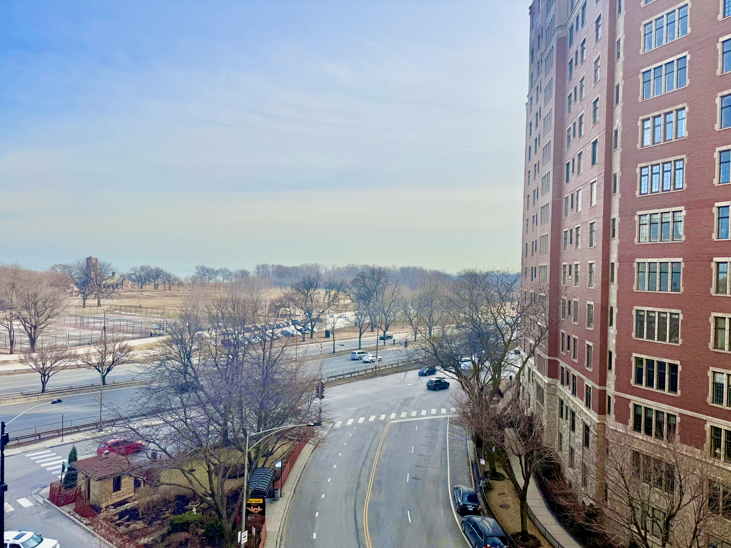 3900 N LAKE SHORE Drive 7D