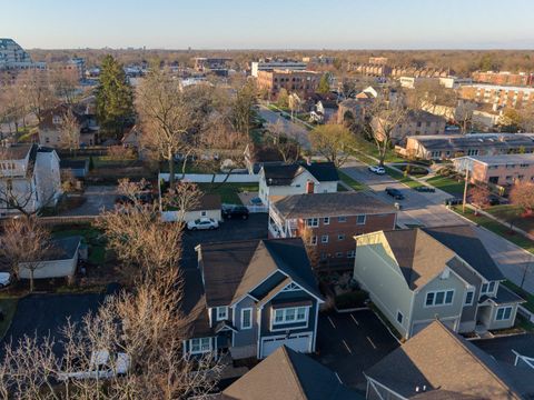 Tiny photo for 219 N Brockway Street, Palatine, IL 60067 (MLS # 12612230)