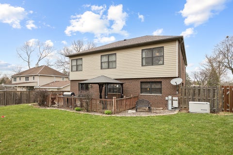 Tiny photo for 23w531 W Walnut Street, Roselle, IL 60172 (MLS # 12750939)