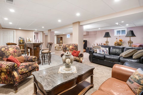 Tiny photo for 23w531 W Walnut Street, Roselle, IL 60172 (MLS # 12750939)