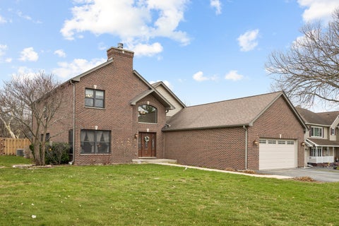 Tiny photo for 23w531 W Walnut Street, Roselle, IL 60172 (MLS # 12750939)