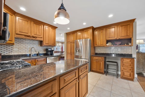 Tiny photo for 23w531 W Walnut Street, Roselle, IL 60172 (MLS # 12750939)
