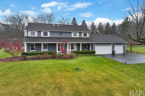 3025 FOX Court Crystal Lake IL 60012