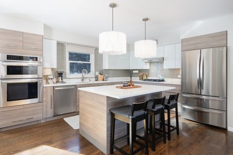 Tiny photo for 3025 FOX Court, Crystal Lake, IL 60012 (MLS # 12555465)