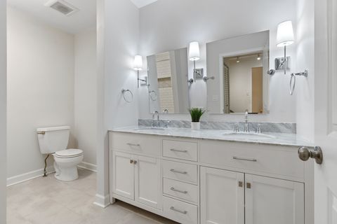 Tiny photo for 1043 W SCHOOL Street #207, Chicago, IL 60657 (MLS # 12621162)