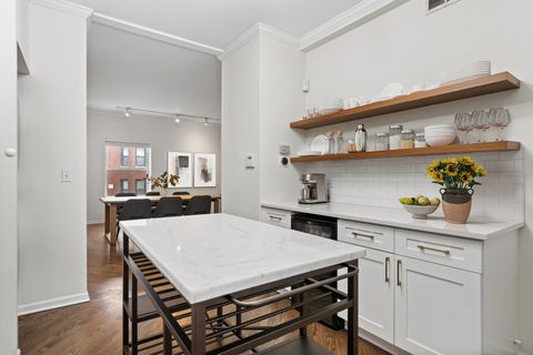 Tiny photo for 1043 W SCHOOL Street #207, Chicago, IL 60657 (MLS # 12621162)