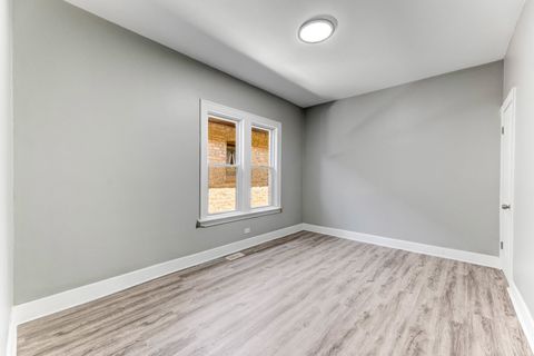 Tiny photo for 8510 S Blackstone Avenue, Chicago, IL 60619 (MLS # 12493248)