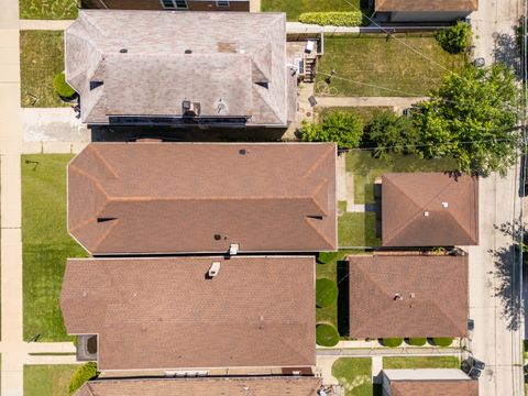Tiny photo for 8510 S Blackstone Avenue, Chicago, IL 60619 (MLS # 12493248)