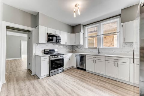 8510 S Blackstone Avenue Chicago IL 60619