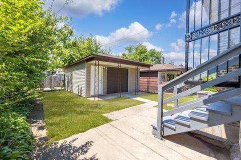 Tiny photo for 8510 S Blackstone Avenue, Chicago, IL 60619 (MLS # 12493248)