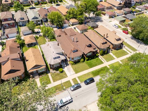 Tiny photo for 8510 S Blackstone Avenue, Chicago, IL 60619 (MLS # 12493248)
