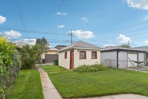 Tiny photo for 1440 Cuyler Avenue, Berwyn, IL 60402 (MLS # 12468057)