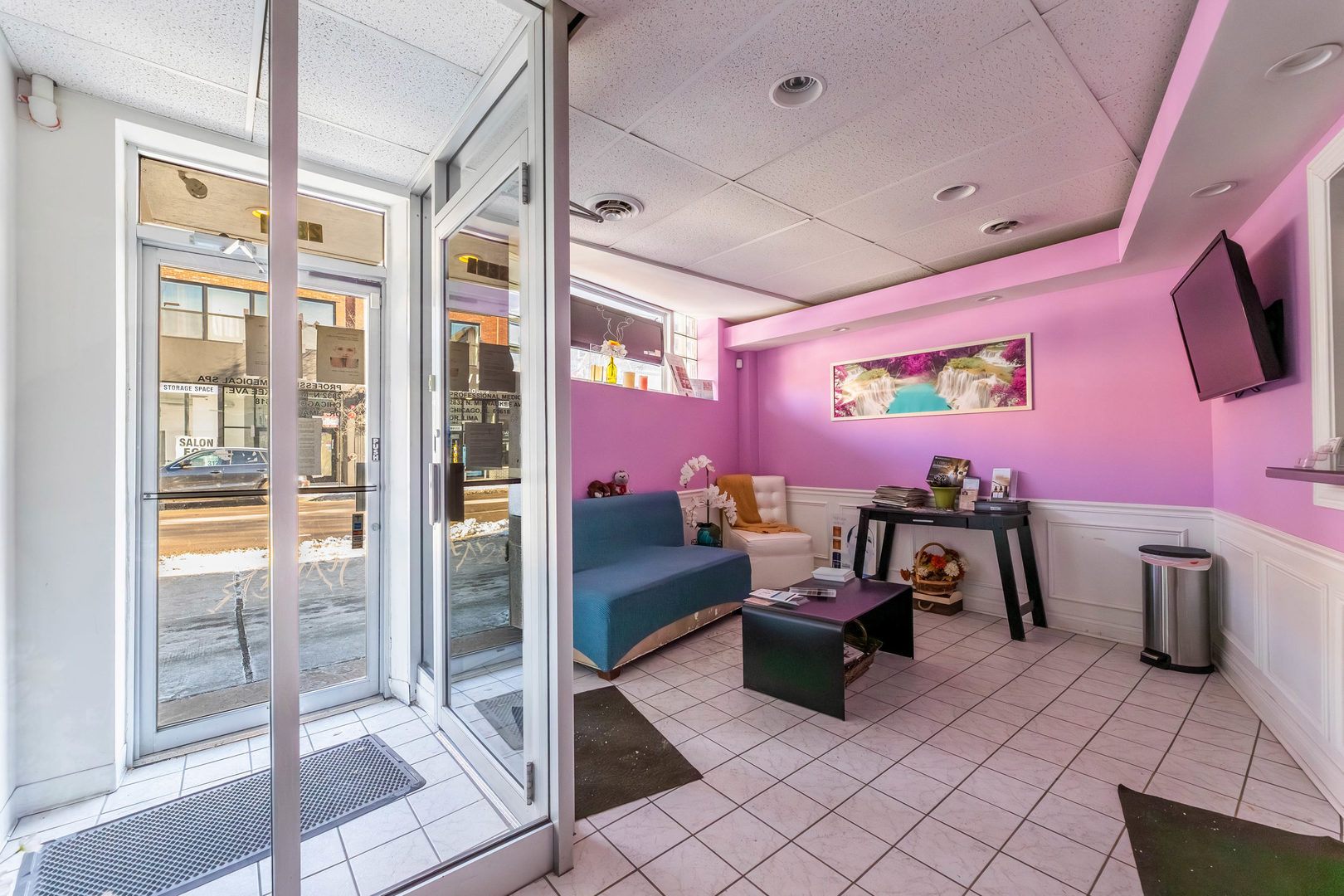 2832 N Milwaukee Avenue