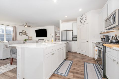 Tiny photo for 14731 S Azalia Circle, Plainfield, IL 60544 (MLS # 12499009)