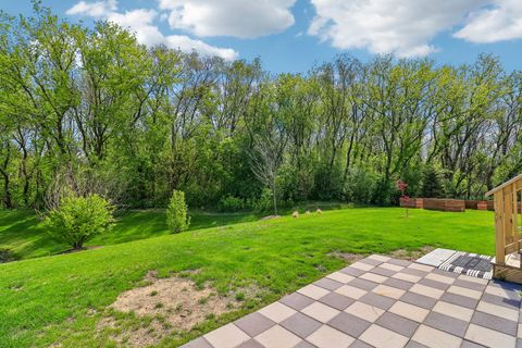 Tiny photo for 8 Liam Court, Algonquin, IL 60102 (MLS # 12635428)