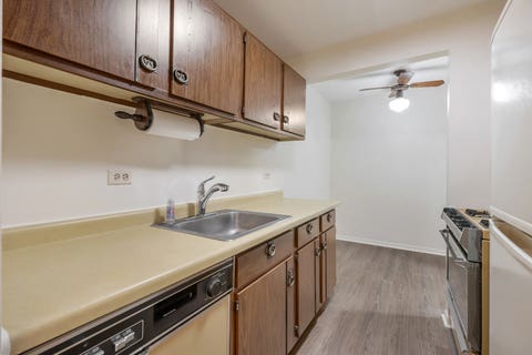 Tiny photo for 1 Oak Creek Drive #2303, Buffalo Grove, IL 60089 (MLS # 12734049)