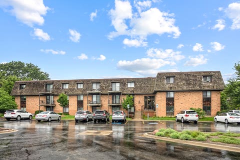 Tiny photo for 1 Oak Creek Drive #2303, Buffalo Grove, IL 60089 (MLS # 12734049)