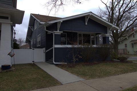 Photo of Oak Park, IL 60302 (MLS # 12604116)