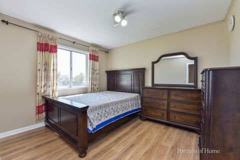 Tiny photo for 2475 Westleigh Court, Aurora, IL 60504 (MLS # 12691674)