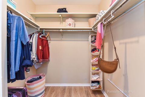 Tiny photo for 2475 Westleigh Court, Aurora, IL 60504 (MLS # 12691674)