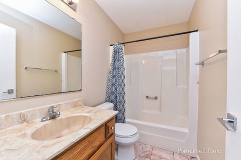 Tiny photo for 2475 Westleigh Court, Aurora, IL 60504 (MLS # 12691674)