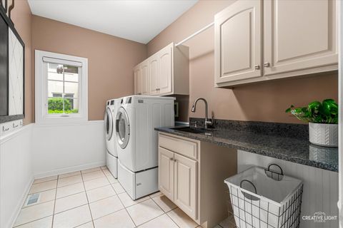 Tiny photo for 1114 Chadwick Court, Aurora, IL 60502 (MLS # 12704394)