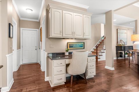 Tiny photo for 1114 Chadwick Court, Aurora, IL 60502 (MLS # 12704394)