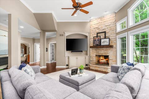 Tiny photo for 1114 Chadwick Court, Aurora, IL 60502 (MLS # 12704394)