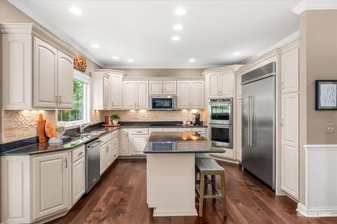 Tiny photo for 1114 Chadwick Court, Aurora, IL 60502 (MLS # 12704394)