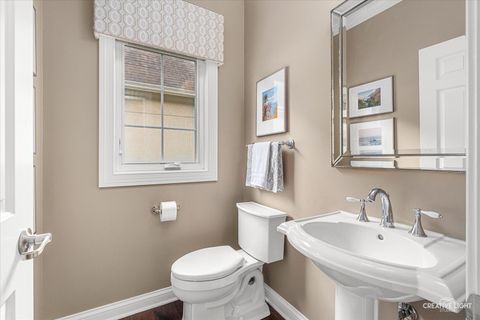 Tiny photo for 1114 Chadwick Court, Aurora, IL 60502 (MLS # 12704394)