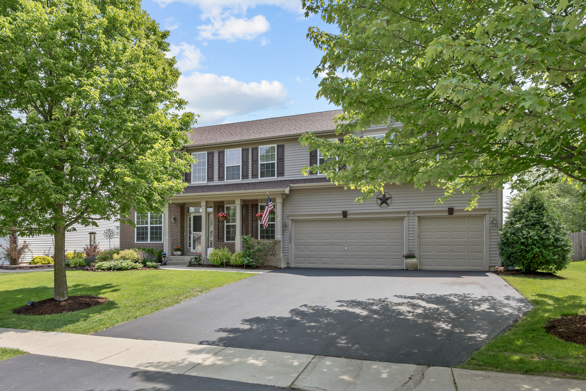 1203 Tulip Tree Court