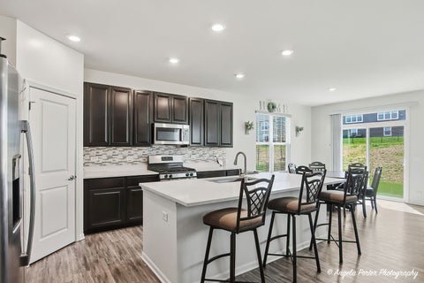 Tiny photo for 1127 Williamsbury Drive, Crystal Lake, IL 60012 (MLS # 12623945)