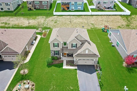 Tiny photo for 1127 Williamsbury Drive, Crystal Lake, IL 60012 (MLS # 12623945)
