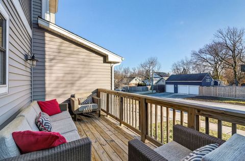 Tiny photo for 4343 Elm Street, Downers Grove, IL 60515 (MLS # 12577662)