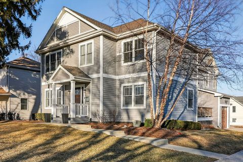 Tiny photo for 4343 Elm Street, Downers Grove, IL 60515 (MLS # 12577662)