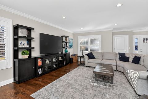 Tiny photo for 4343 Elm Street, Downers Grove, IL 60515 (MLS # 12577662)