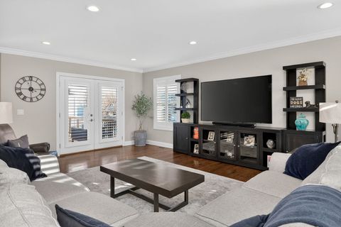 Tiny photo for 4343 Elm Street, Downers Grove, IL 60515 (MLS # 12577662)